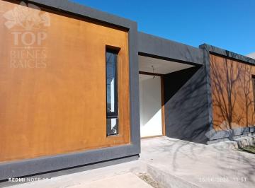 Casa · 188m² · 5 Ambientes · Casa en El Canton Golf