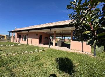 Casa de 2 ambientes, Carmen de Areco · Casa Quinta en Carmen de Areco.