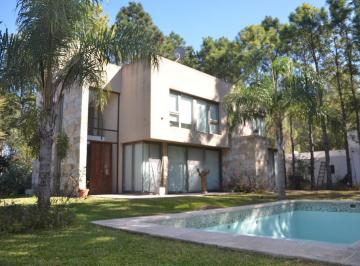 Casa · 400m² · 6 Ambientes · 2 Cocheras · Casa en Venta en Puerto Paraíso