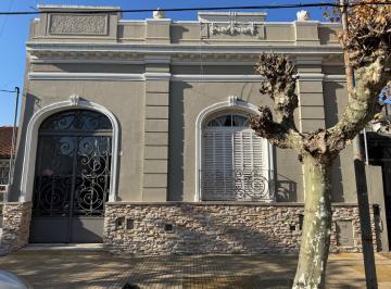 Casa de 4 ambientes, Quilmes · Zeballos Al 334 Entre Maipu y Ayacucho Apto Credito