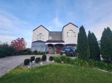 RRA-RR1-1811_2 · Casa de 4 Dorm. en Venta en Santa Rita - Canning