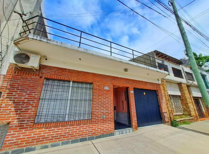 Casa · 80m² · 3 Ambientes · 1 Cochera