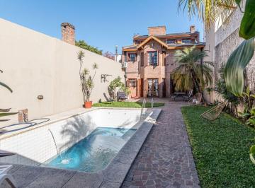 ADA-ADA-3808_2 · Venta|casa 6 Amb C/jardín, Pileta, Parrilla y Cochera|coghlan