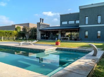 Casa · 294m² · 6 Ambientes · 1 Cochera · Venta Casa Santa Fe - Santo Tomé - Country "Altos de La Ribera"