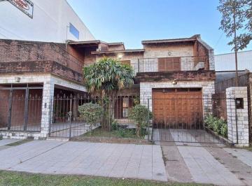Casa · 289m² · 6 Ambientes · 1 Cochera · Se Vende Casa en Reconquista
