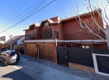 PH de 5 ambientes, Neuquén · Dpx de 3 Dorm. en Santa Genoveva.