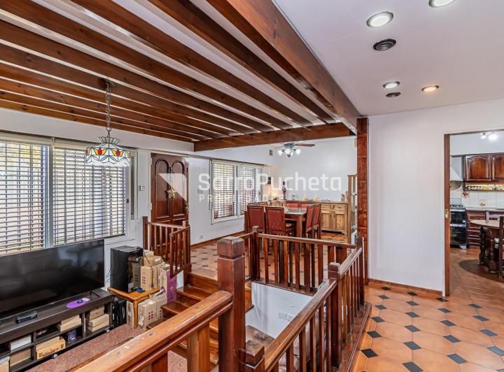 Casa · 126m² · 4 Ambientes · 2 Cocheras