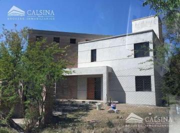Casa · 280m² · 3 Ambientes · 2 Cocheras · Casa Mendiolaza, Calle Los Cactus