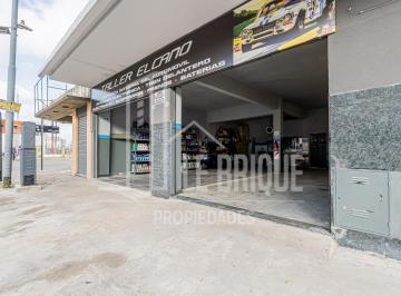 Local comercial · 95m² · 2 Ambientes · Local Sobre Av Triunvirato - Le Brique Propiedades
