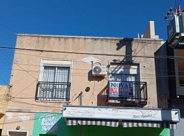PH · 73m² · 3 Ambientes · Chilavert. Depto. 2 Amb. + Depto. Mono en 1º Piso X Escalera