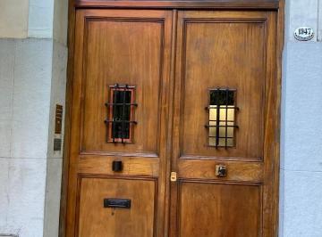 Departamento de 4 ambientes, San Cristobal · San Cristobal - Eeuu 1947 - 4 Amb Para Arreglar - Contrafrente - Luz - Sol
