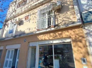 Casa · 240m² · 3 Ambientes · 1 Cochera · Venta Casa con Local Amplio en Barrio España y Hospitales