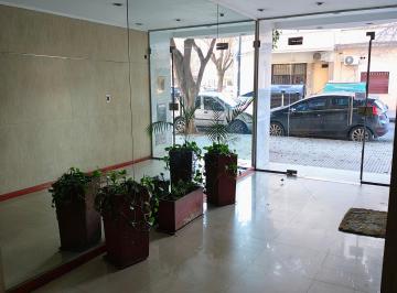 Departamento de 2 ambientes, Villa Devoto · Apto Prof. a m Av San Martin y Tren Urquiza, Pb Cómoda C/ Patio