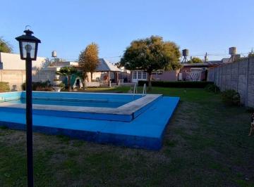 Casa · 150m² · 4 Ambientes · 2 Cocheras · Casa en Venta - 3 Dorm. 1 Baño - Cochera - 1.000 m² - San Carlos, La Plata
