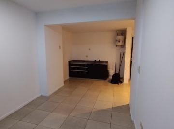 Departamento de 3 ambientes, Floresta · Excelente 3 Ambientes Apto Comercial.