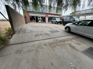 Local comercial · 700m² · 4 Ambientes · Local en Rodeo de La Cruz