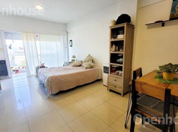 Departamento · 31m² · 1 Ambiente · Alquiler Monoambiente con Balcon - Floresta