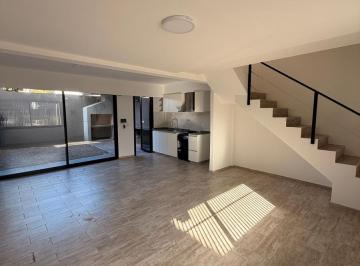 Casa · 176m² · 5 Ambientes · 1 Cochera · Casa en Caseros Triplex a Estrenar