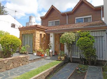 1 · Venta Casa de 5 Ambientes en Florida