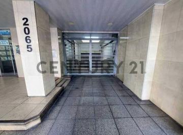 Garage · 16m² · 10 Cocheras · Venta Cochera Plaza Mitre