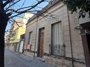 Casa · 168m² · 5 Ambientes · 2 Cocheras · Casa en Venta