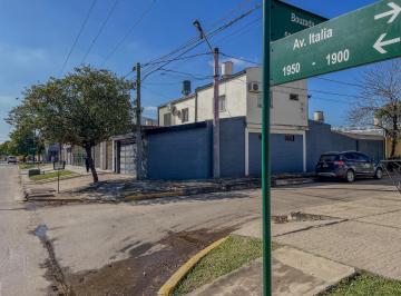 Casa · 147m² · 6 Ambientes · 2 Cocheras · Duplex en Venta Sobtre Av Italia con 5 Dorm.