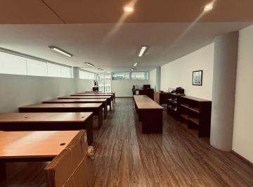 Oficina comercial · 132m² · 1 Cochera · Oficina en Belgrano C