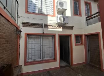 Fachada · Oficina Interna en 3 Plantas