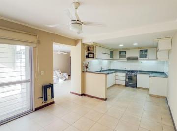 Casa · 205m² · 6 Ambientes · 2 Cocheras · Casa en Venta 3 Dorm.
