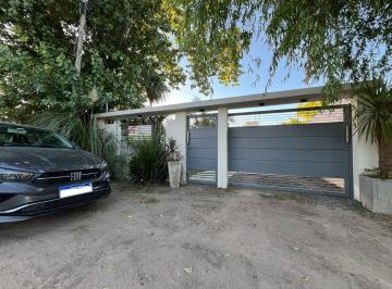 Casa de 5 ambientes, La Plata · Casa en Venta en Sicardi - 2 Dorm.