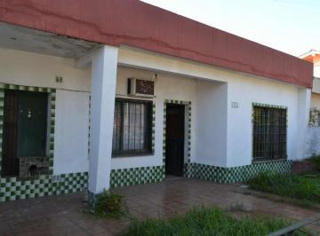 Casa · 100m² · 3 Ambientes · 1 Cochera · Casa Venta Villa Tesei 3 Amb Apta Credito