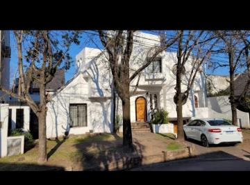 Casa de 3 ambientes, Tres de Febrero · ¡Excelente Oportunidad! Finca en Ciudad Jardín, Lomas del Palomar.