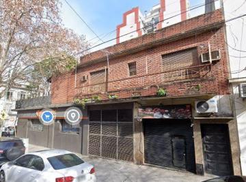Consultorio de 4 ambientes, Flores · Venta de PH Para Uso Comercial o Profesional en Flores
