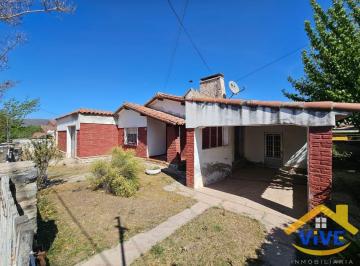 Casa de 5 ambientes, Otro · Casa en Venta de 3 Dorm. C/ Cochera en La Falda