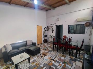 Casa · 101m² · 3 Ambientes · 1 Cochera · Venta Casa Apto Crédito en Barrio Tiro Suizo