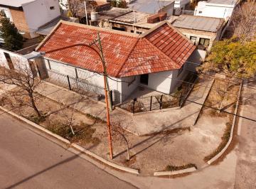 Casa de 5 ambientes, Cipolletti · Casa en Venta en Cipolletti, Río Negro