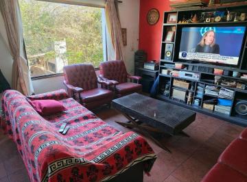 Casa · 280m² · 4 Ambientes · 2 Cocheras · Casa en El Talar de Mendiolaza