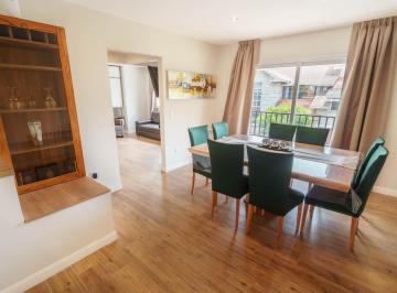 Departamento · 190m² · 4 Ambientes · 1 Cochera · Duplex en Venta Cuatro Ambientes, Al Frente con Balcón, Zona Aldrey.