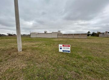 Terreno · 320m² · Venta Terreno - Barrio Residencial.