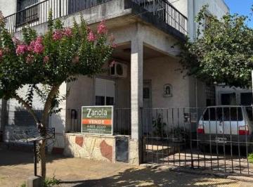 Casa de 6 ambientes, Morón · Casa Multifamiliar con Local o Uso Comercial – Ideal Inversión. Moron Sur