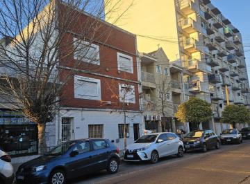 Departamento · 68m² · 2 Ambientes · Departamento en Venta - 2 Amb. Amplios - Bajas Expensas | Avellaneda 3200