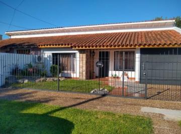 Casa · 100m² · 4 Ambientes · Casa en Venta en Ituzaingo - 4 Ambientes