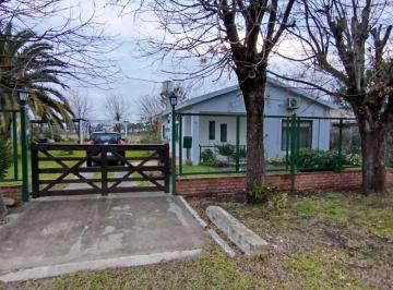 Casa · 75m² · 3 Ambientes · 2 Cocheras · Casa en Zona Urquiza Al Oeste
