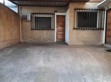 Cochera · Alquilo Casa de 2 Dorm. y Cochera en B° Gral. Paz
