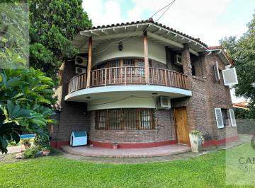 Casa · 200m² · 5 Ambientes · 1 Cochera · Venta - Barrio Uno - Ezeiza