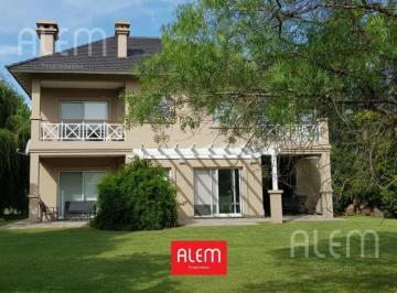 Casa · 200m² · 5 Ambientes · 2 Cocheras · Casa en Venta en Saint Thomas Sur, Canning | 4 Dorm.