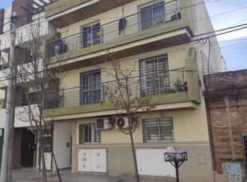 Departamento de 4 ambientes, Córdoba · Departamentos en Venta de 1 y 2 Dorm. con un Baño y Patio