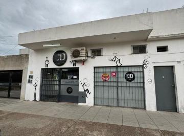 Local comercial · 76m² · Alquiler Local en Villa Lynch