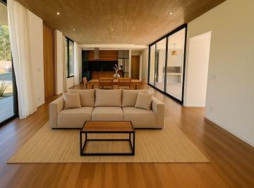 Casa · 210m² · 4 Ambientes · 1 Cochera · Venta Casa 4 Ambientes Pinamar