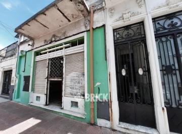 Local comercial · 160m² · 5 Ambientes · Local a La Calle con PH S/exp y C/entr Indep en Boyaca Al 1400 - Espect Patio Espacio Aereo